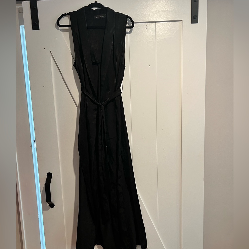 Naked, wardrobe, vest, duster with a tie around the waist